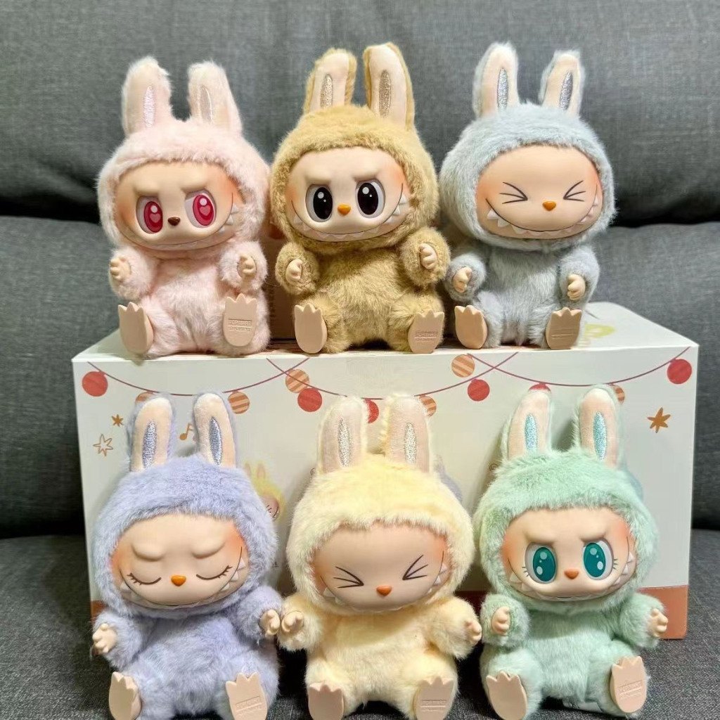 Labubu Premium Collector’s Edition – 100% Original (1 Random Color) – KSA Exclusive لابوبو إصدار جامعي فاخر – أصلي 100٪ (لون عشوائي واحد) – حصري في السعودية